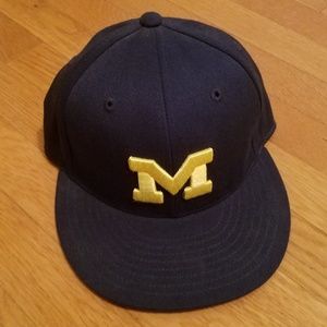 adidas Michigan Wolverines Hat - Sz 7 1/4